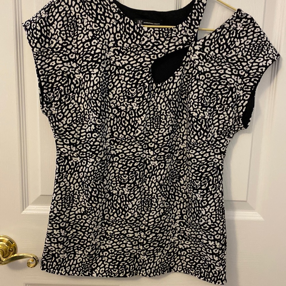 INC short sleeve top